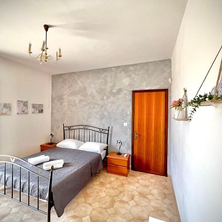 Casa Vacanze "Sautufao" Santa Venerina Extérieur photo
