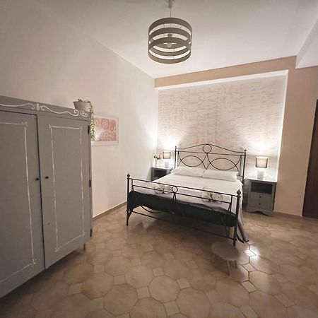 Casa Vacanze "Sautufao" Santa Venerina Extérieur photo