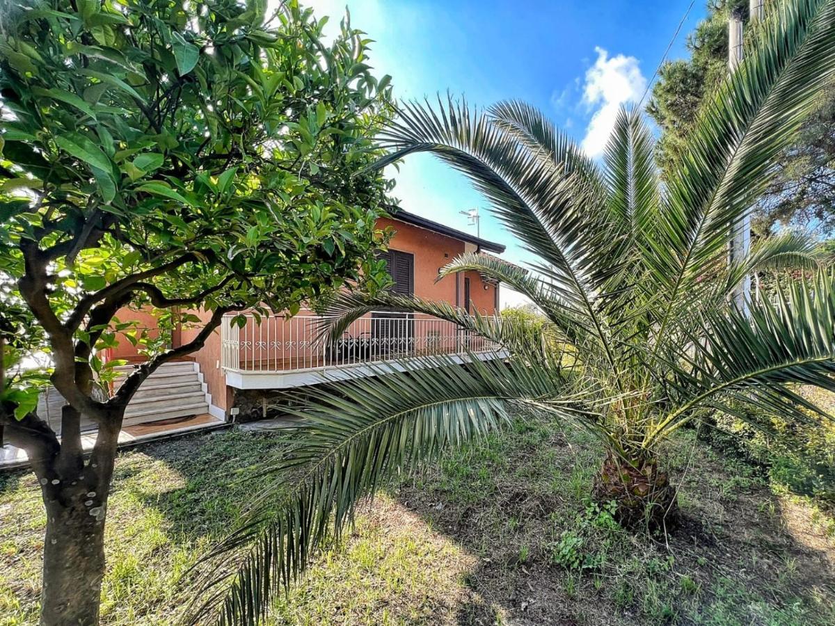 Casa Vacanze "Sautufao" Santa Venerina Extérieur photo