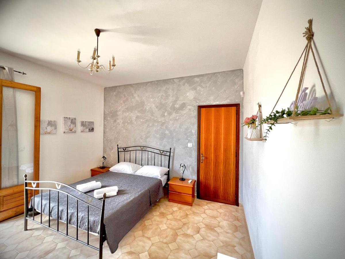 Casa Vacanze "Sautufao" Santa Venerina Extérieur photo