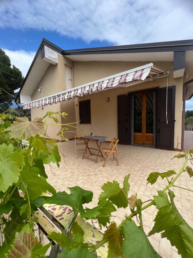 Casa Vacanze "Sautufao" Santa Venerina Extérieur photo
