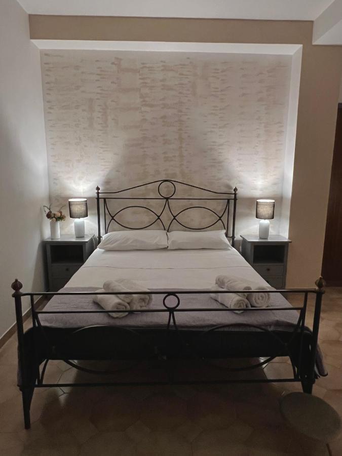 Casa Vacanze "Sautufao" Santa Venerina Extérieur photo