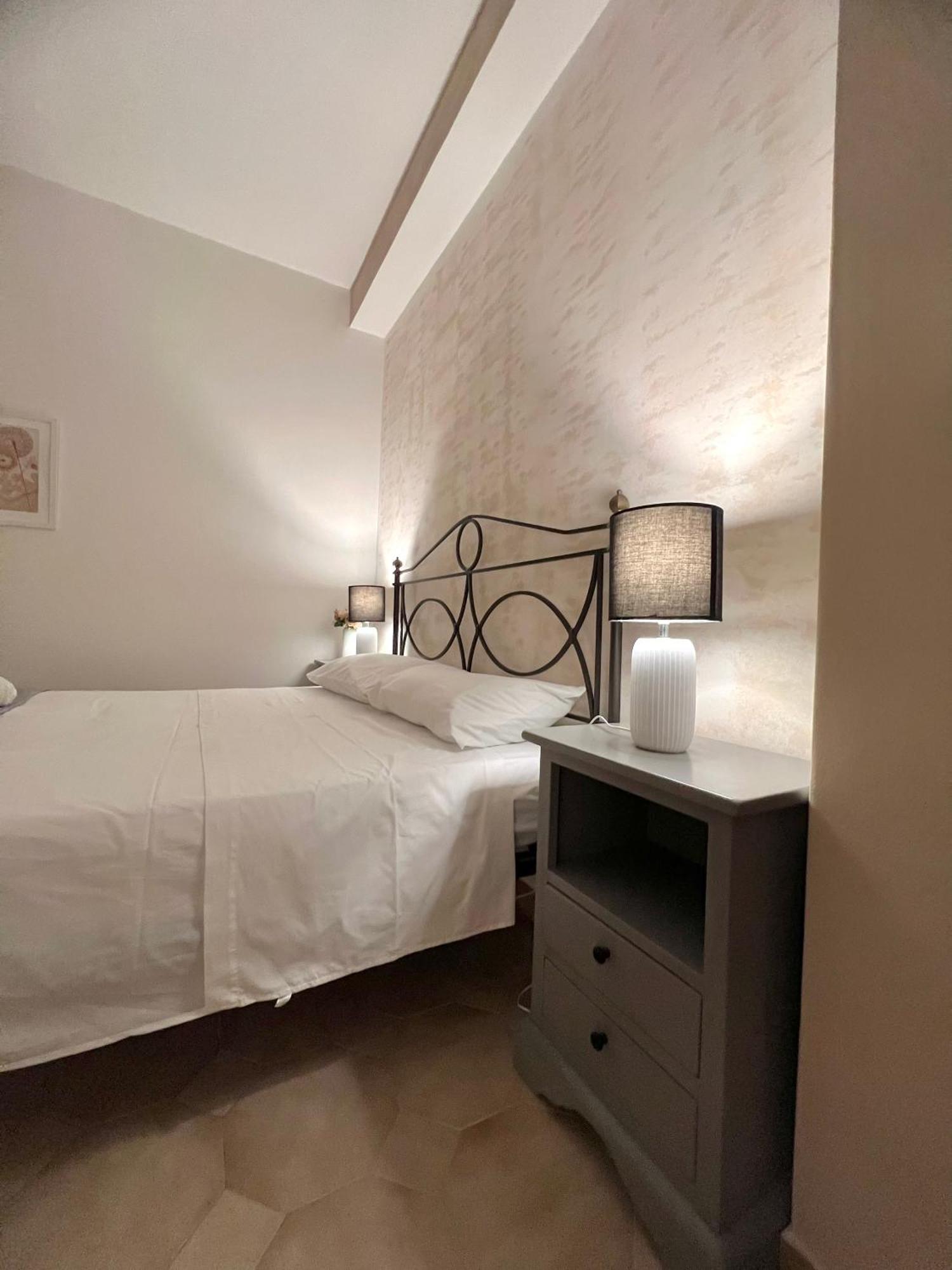 Casa Vacanze "Sautufao" Santa Venerina Extérieur photo