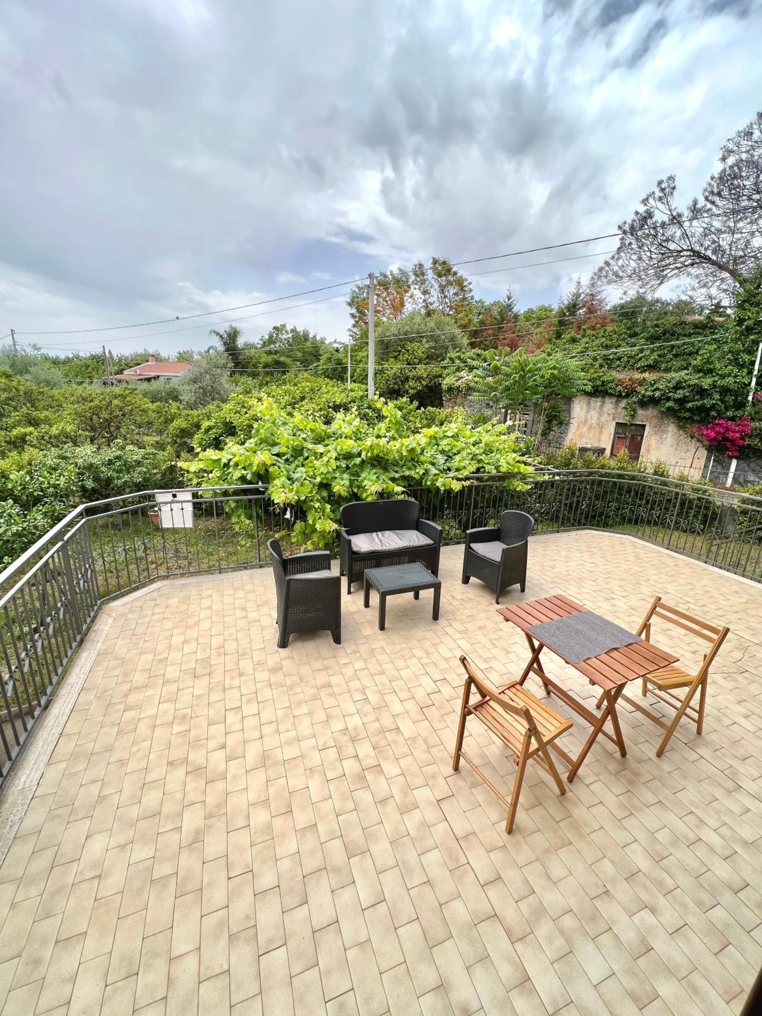 Casa Vacanze "Sautufao" Santa Venerina Extérieur photo